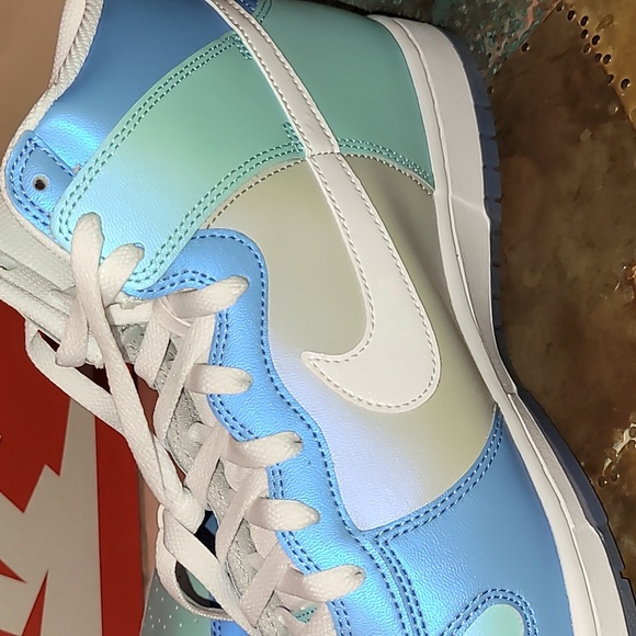 Nike Dunk Hi. I GOT NEXT. Brand New Never worn.  W/Matching Tee. Size 13 - Picture 10 of 16